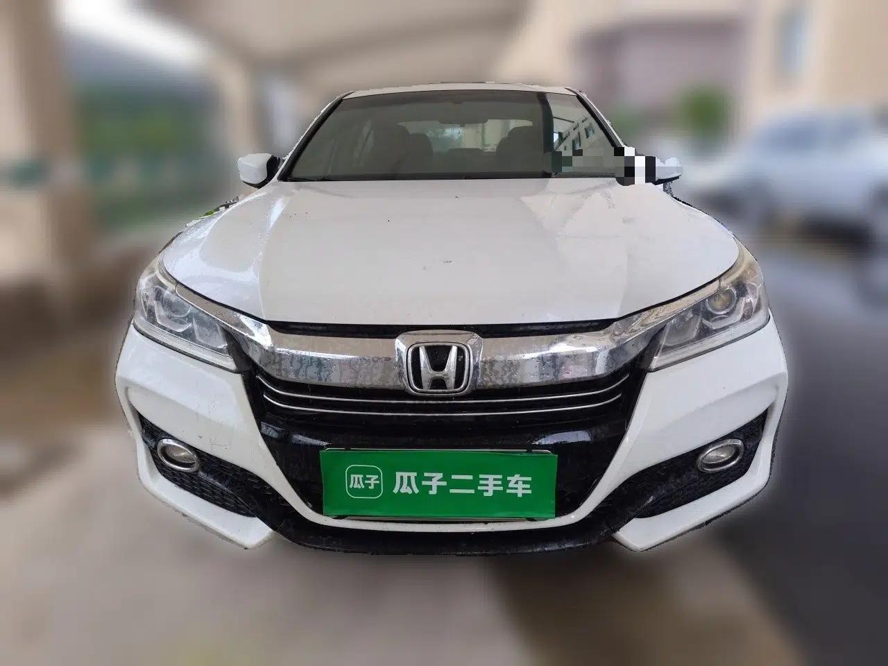 Honda Accord 2016 2.0L Comfort Edition — миниатюра 2