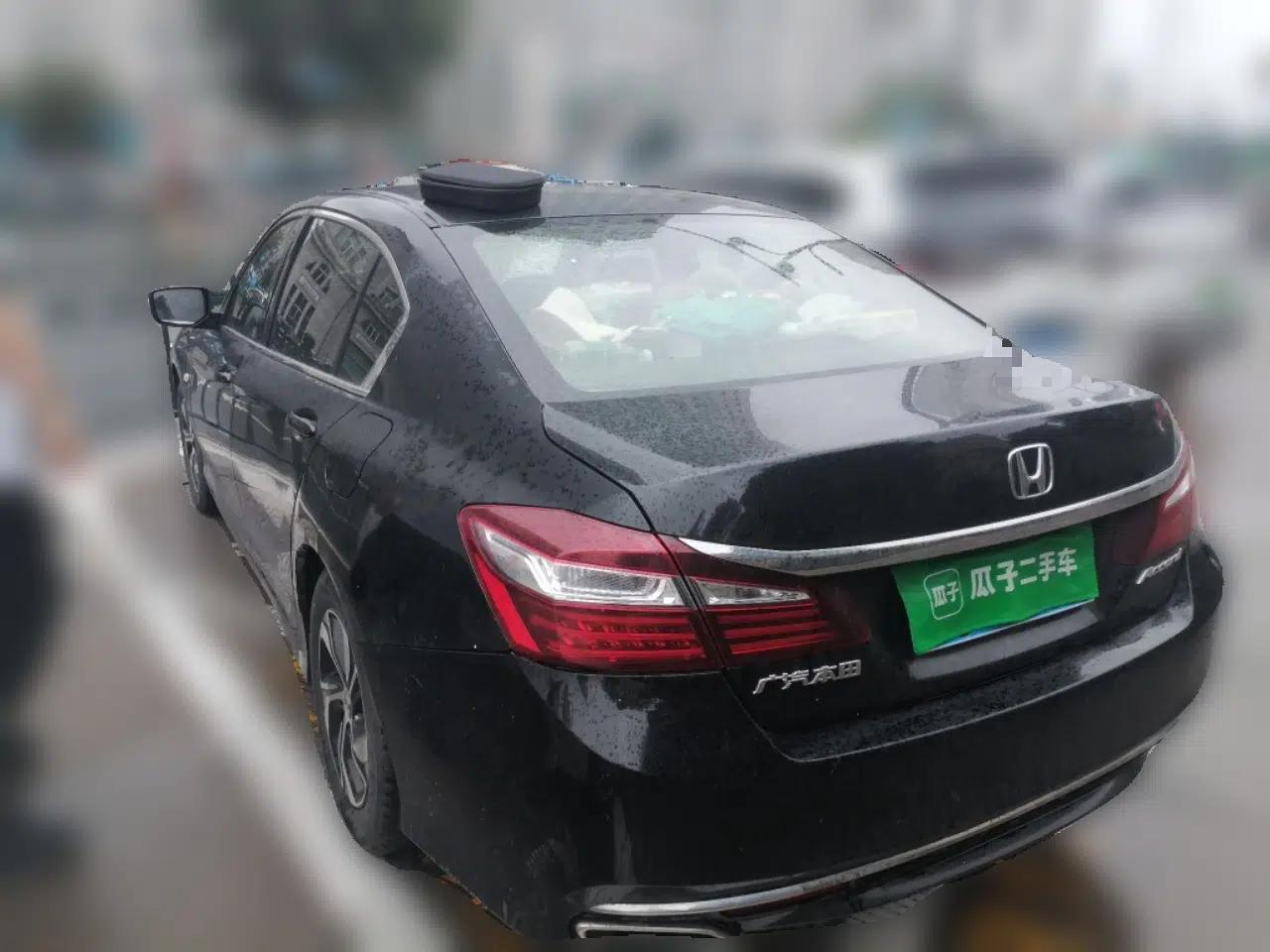Honda Accord 2016 2.0L Comfort Edition — миниатюра 4