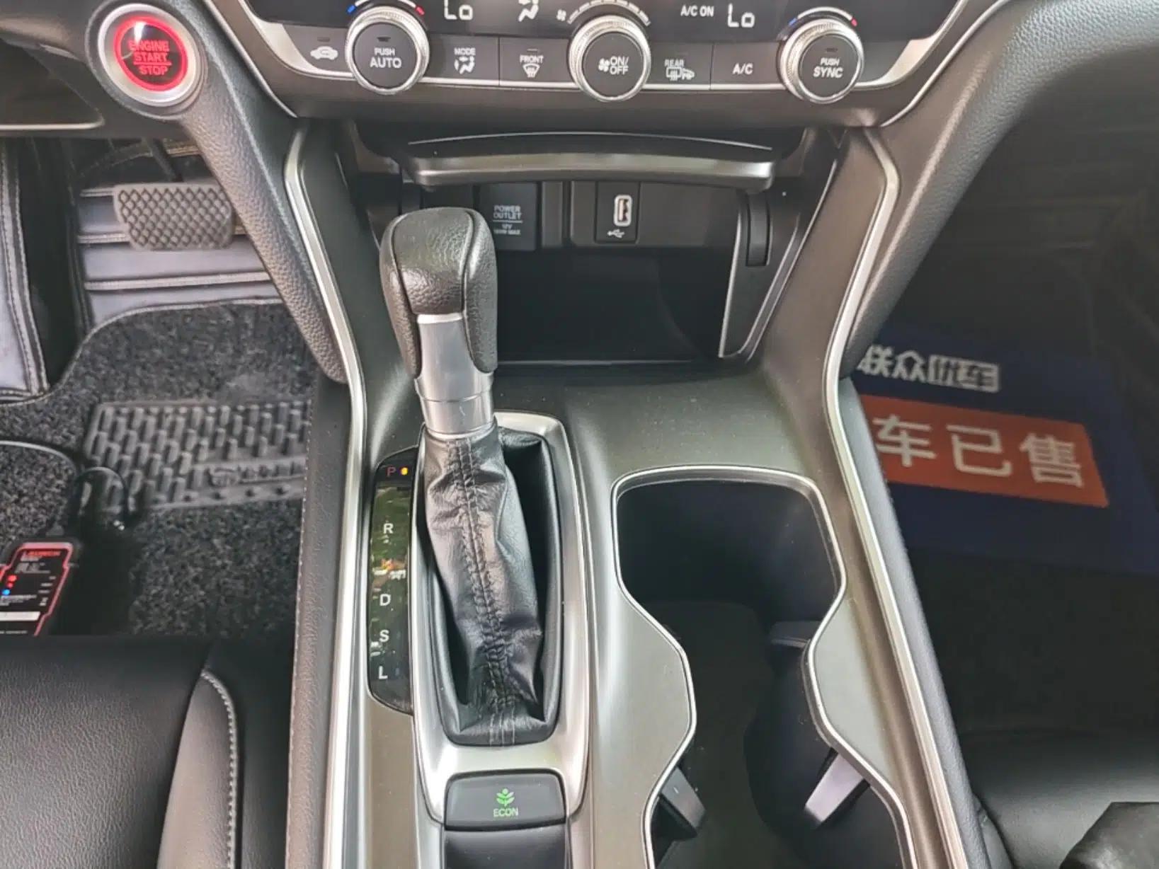 Honda Accord 2018 230TURBO Comfort Version National V — миниатюра 16