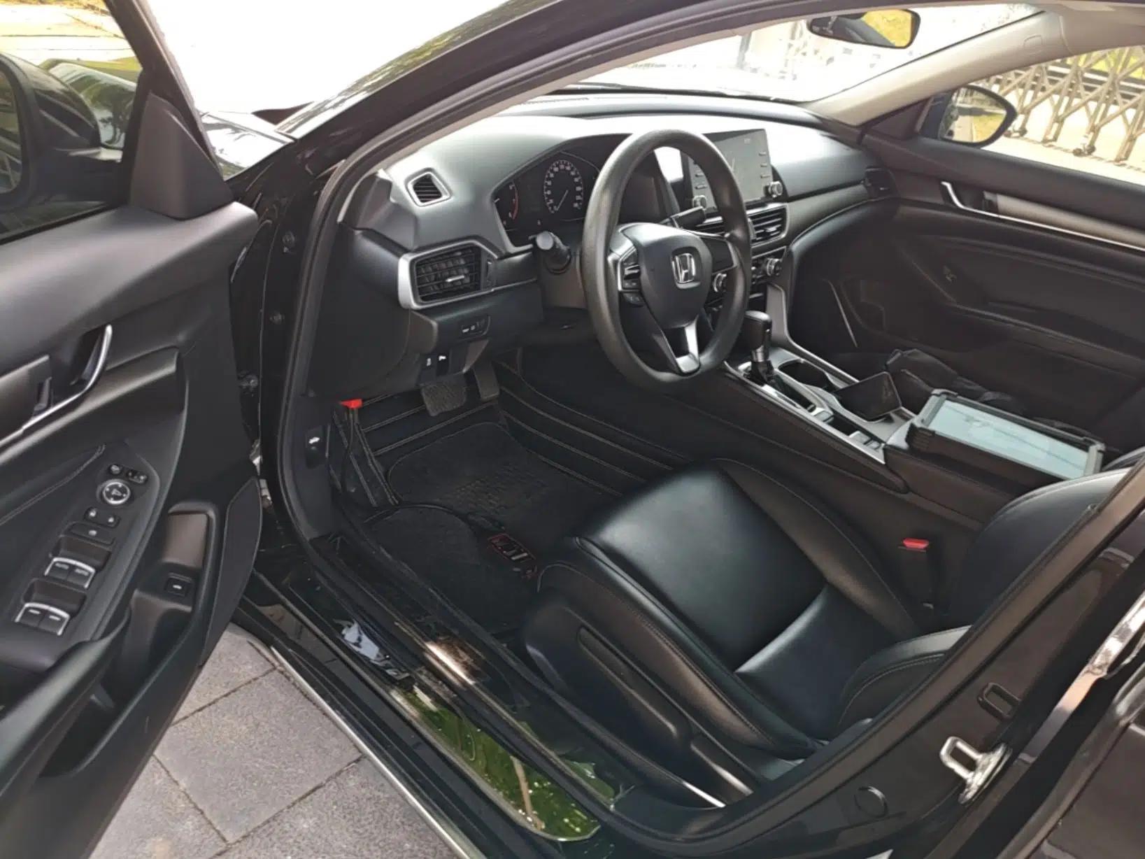 Honda Accord 2018 230TURBO Comfort Version National V — миниатюра 18