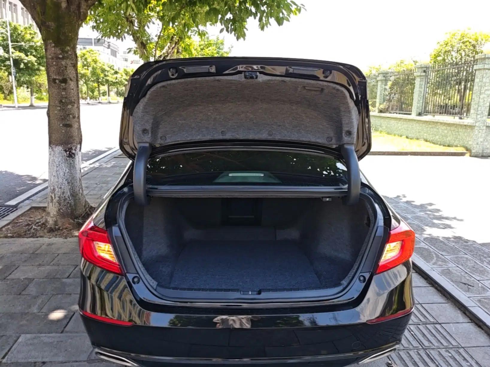 Honda Accord 2018 230TURBO Comfort Version National V — миниатюра 22