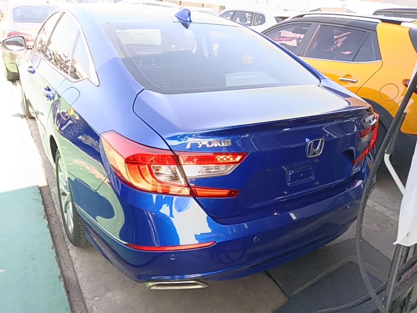 Honda Accord 2018 260TURBO Elite Edition China V — миниатюра 5