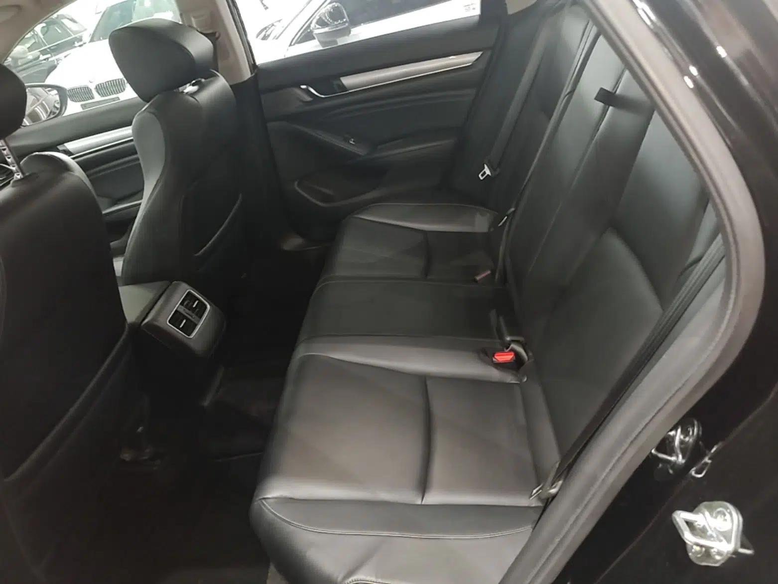 Honda Accord 2018 260TURBO Elite Edition China VI — миниатюра 20