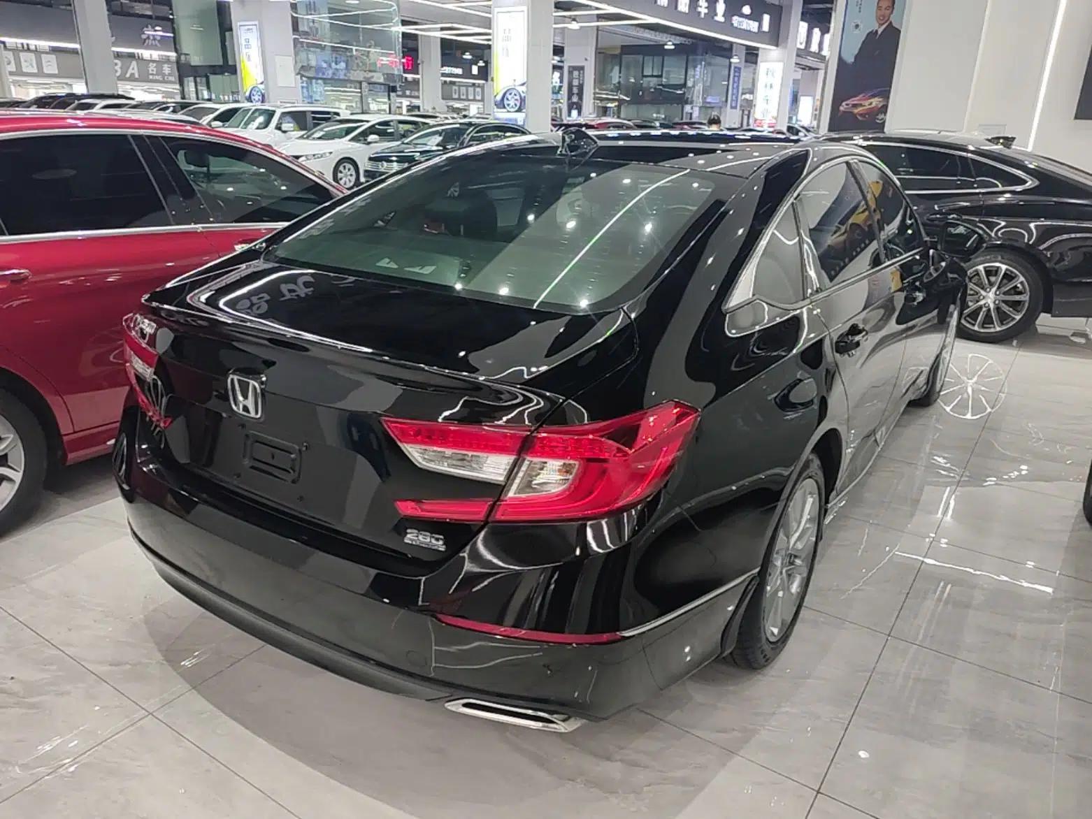 Honda Accord 2018 260TURBO Elite Edition China VI — миниатюра 6