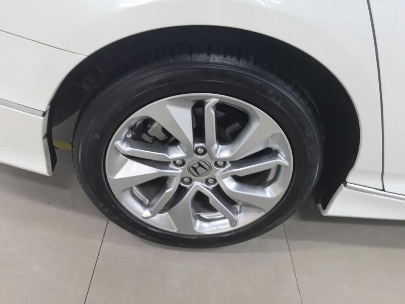 Honda Accord 2018 230TURBO Comfort Version National V — миниатюра 16
