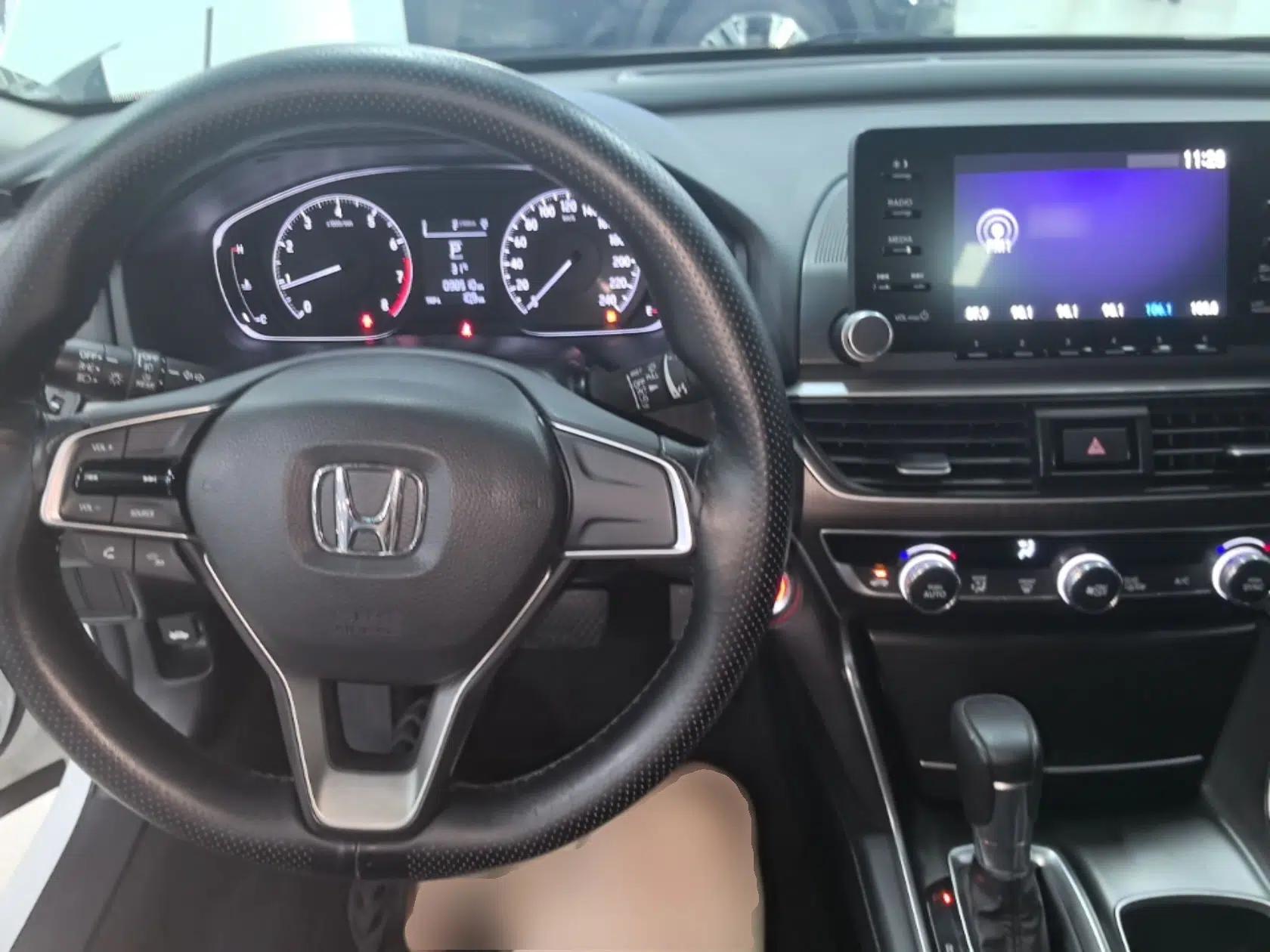 Honda Accord 2018 230TURBO Comfort Version National V — миниатюра 17