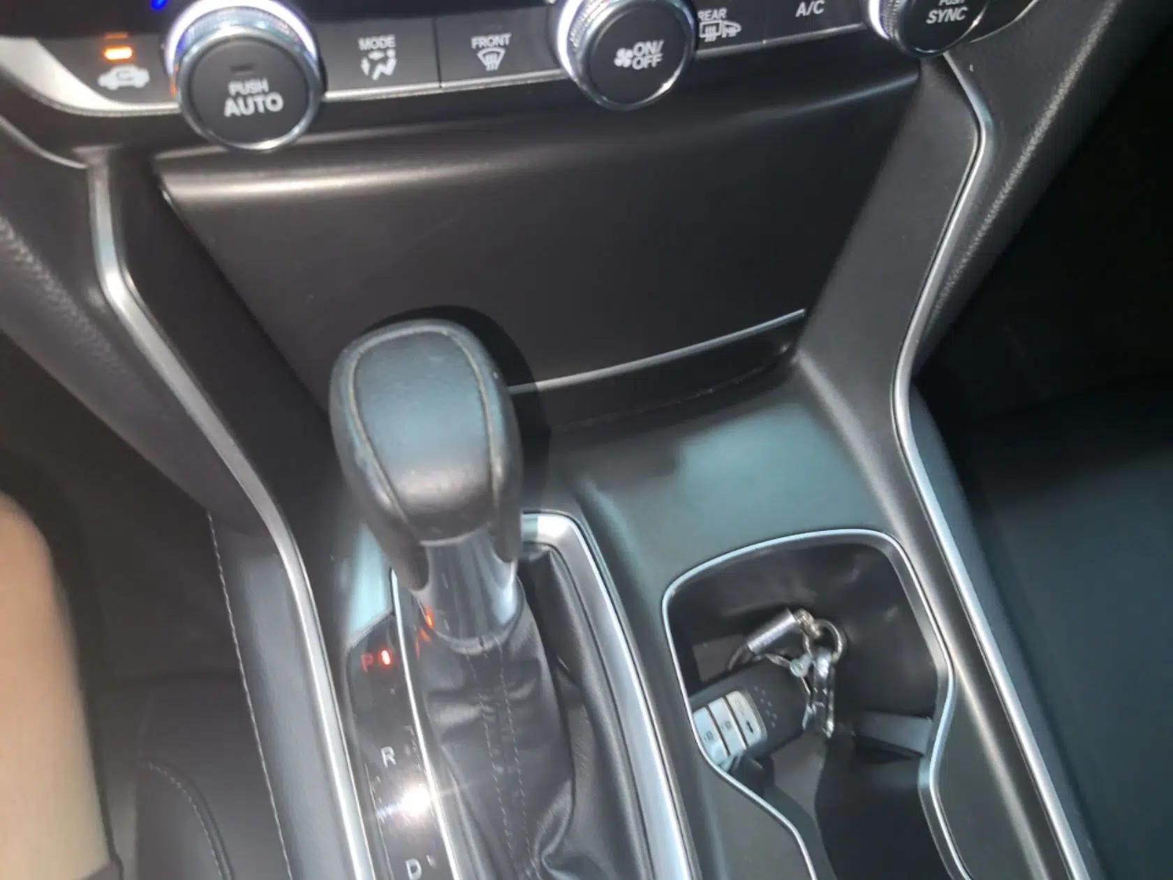 Honda Accord 2018 230TURBO Comfort Version National V — миниатюра 21