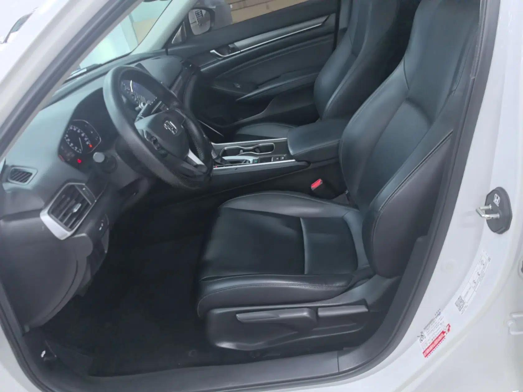 Honda Accord 2018 230TURBO Comfort Version National V — миниатюра 22