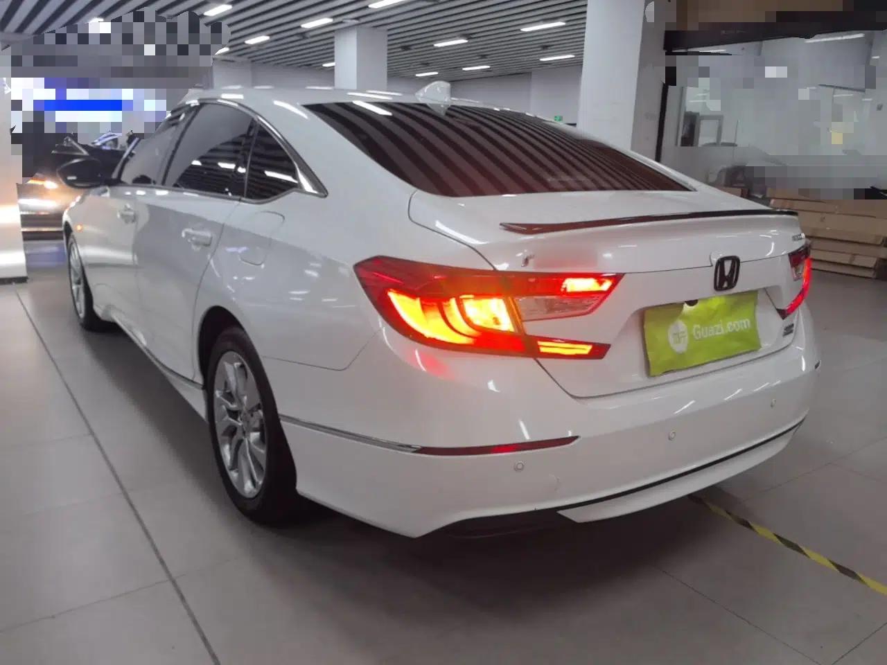 Honda Accord 2018 230TURBO Comfort Version National V — миниатюра 4