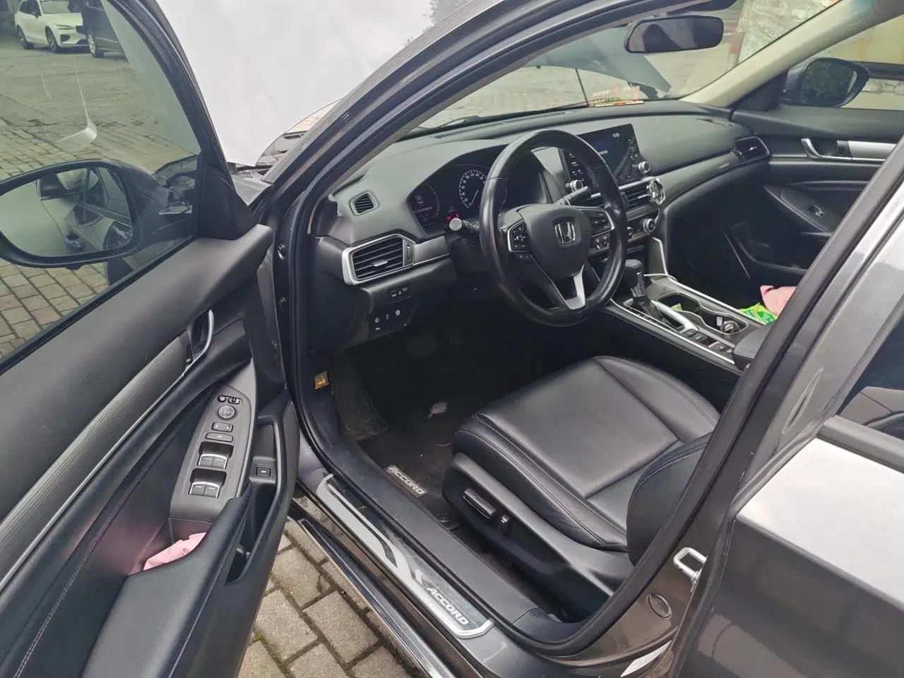Honda Accord 2021 260TURBO Luxury Starry Sky Limited Edition — миниатюра 16