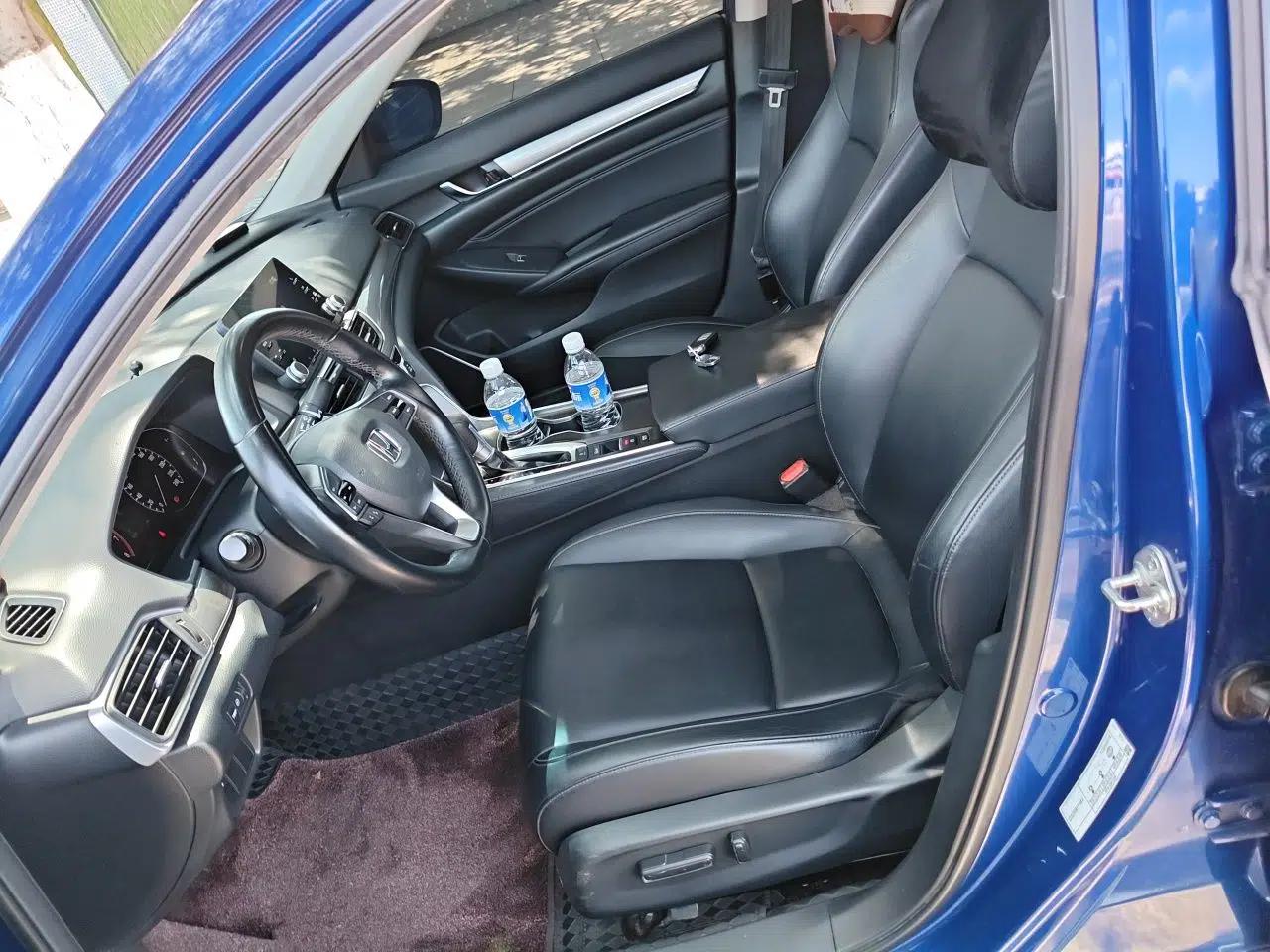 Honda Accord 2018 260TURBO Elite Edition China V — миниатюра 15