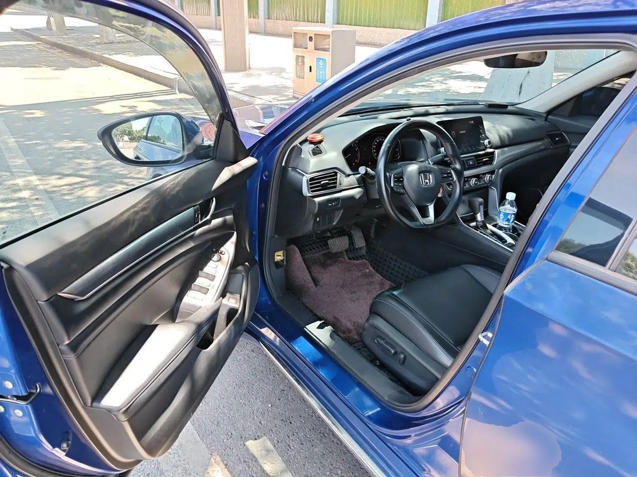 Honda Accord 2018 260TURBO Elite Edition China V — миниатюра 16