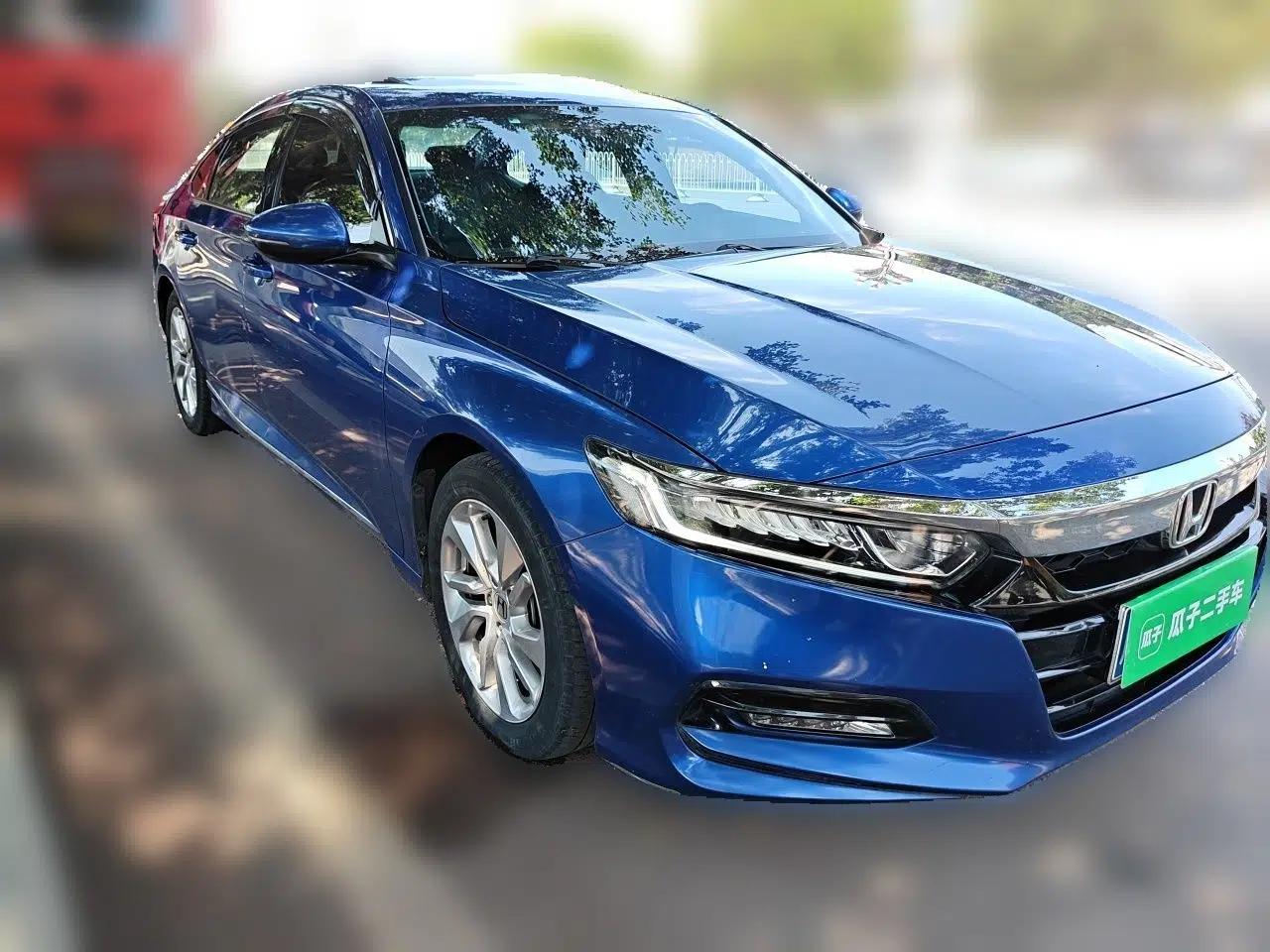 Honda Accord 2018 260TURBO Elite Edition China V — миниатюра 3