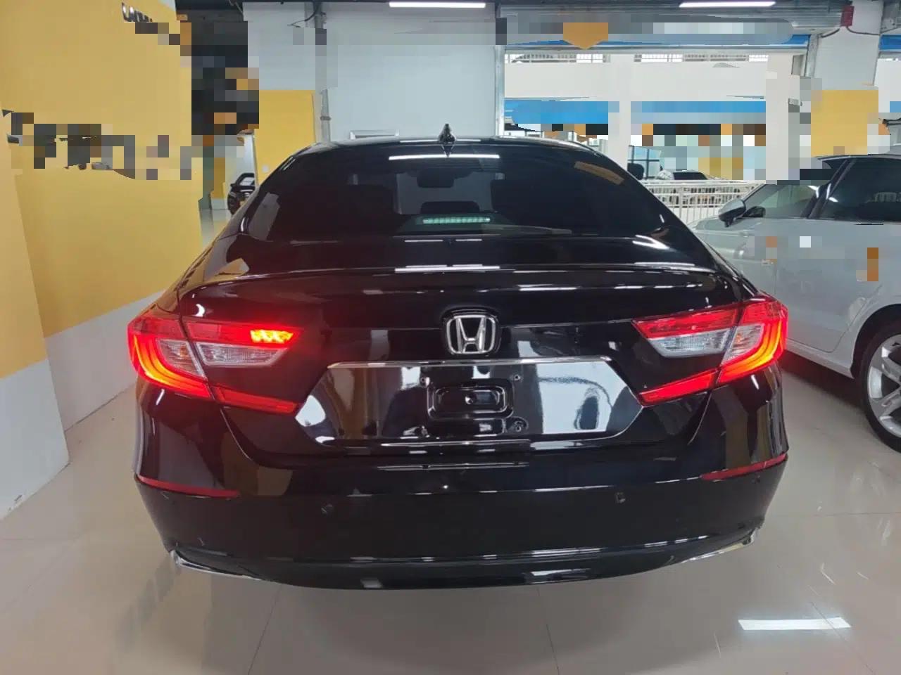 Honda Accord 2018 Rui·Hybrid 2.0L Rui Zhi Edition China VI — миниатюра 5