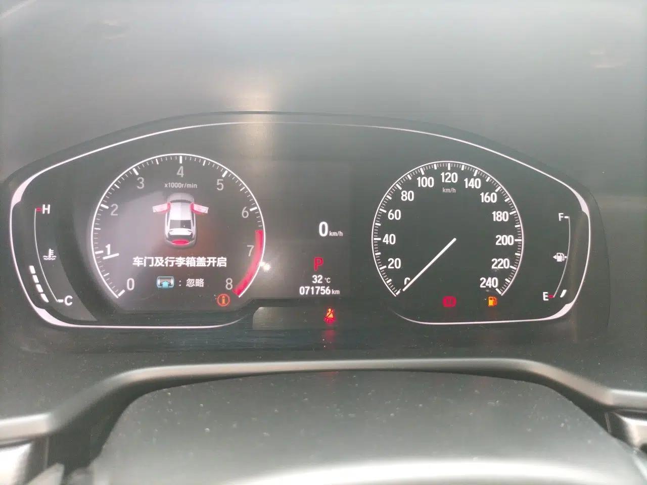 Honda Accord 2022 260TURBO Luxury Edition — миниатюра 11