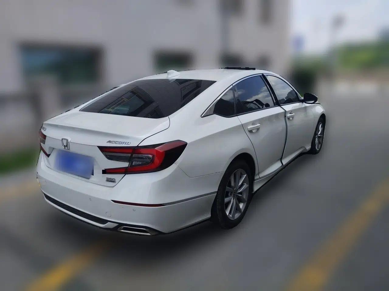 Honda Accord 2022 260TURBO Luxury Edition — миниатюра 6