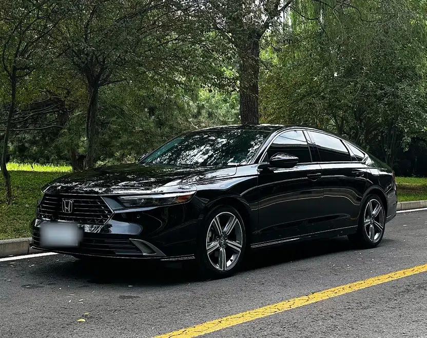 Honda Accord 2023 260TURBO Excellence Edition — миниатюра 1