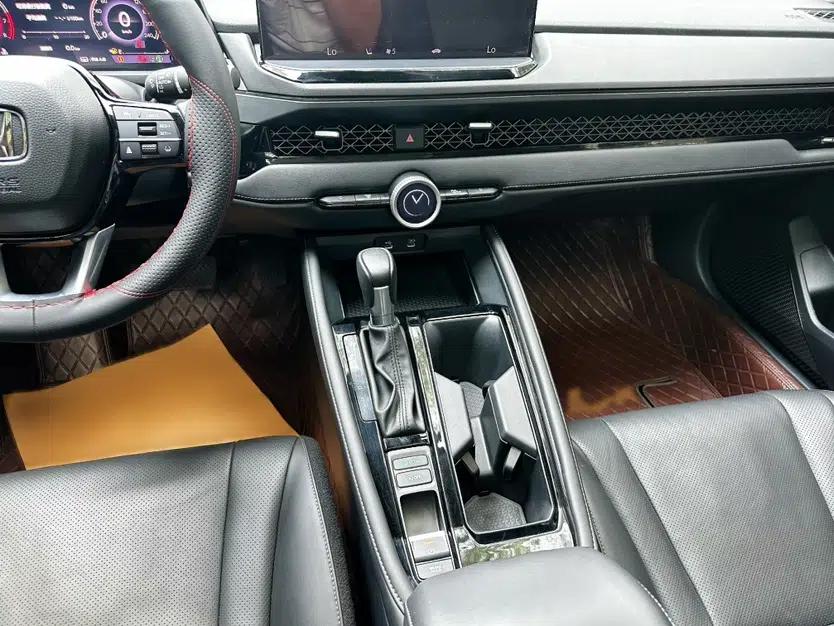 Honda Accord 2023 260TURBO Excellence Edition — миниатюра 12