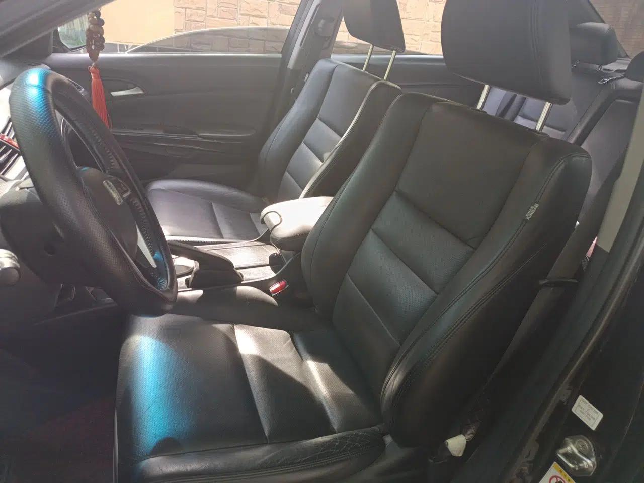 Honda Accord 2013 2.0L SE — миниатюра 15