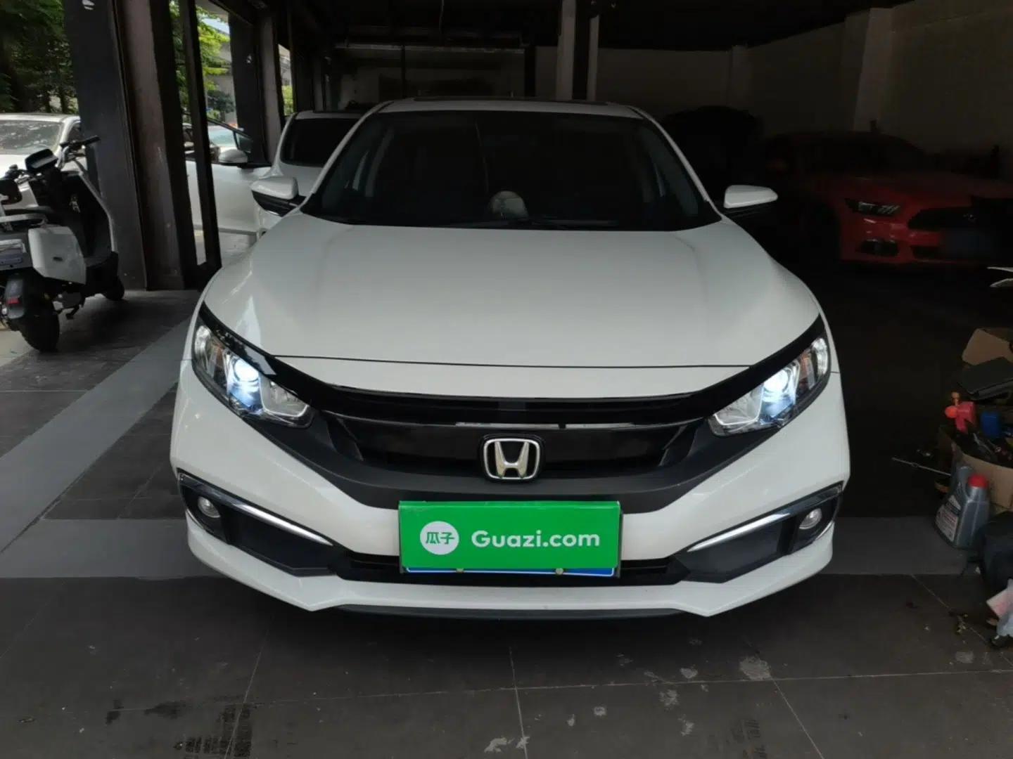 Honda Civic 2019 220TURBO CVT Dynamic Edition China VI — миниатюра 2