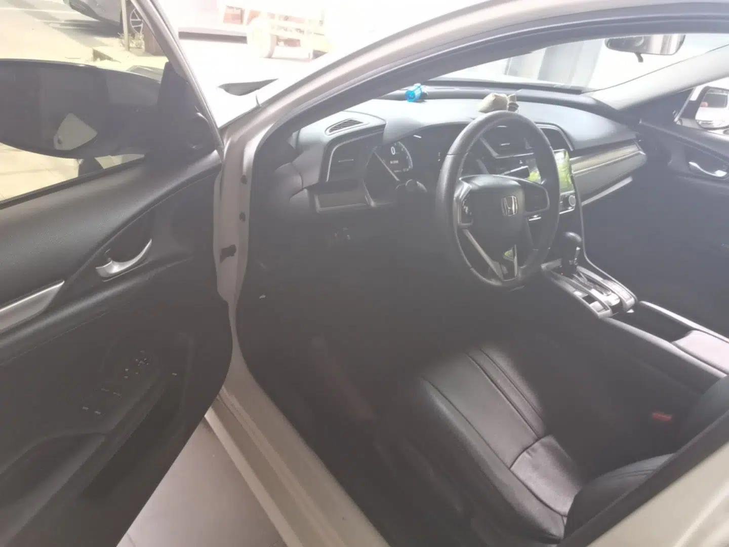 Honda Civic 2019 220TURBO CVT Dynamic Edition China VI — миниатюра 18