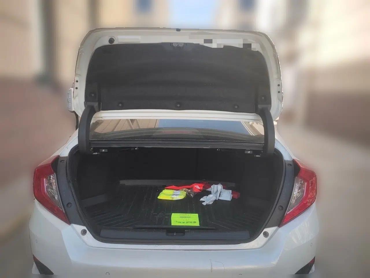 Honda Civic 2019 220TURBO CVT Dynamic Edition China VI Emission Standard — миниатюра 16