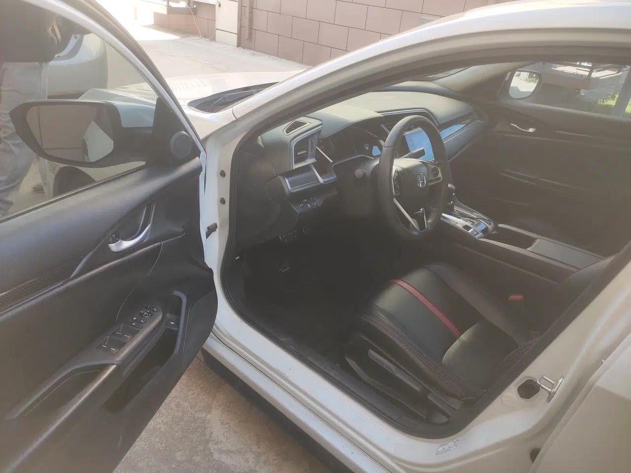 Honda Civic 2019 220TURBO CVT Dynamic Edition China VI Emission Standard — миниатюра 19