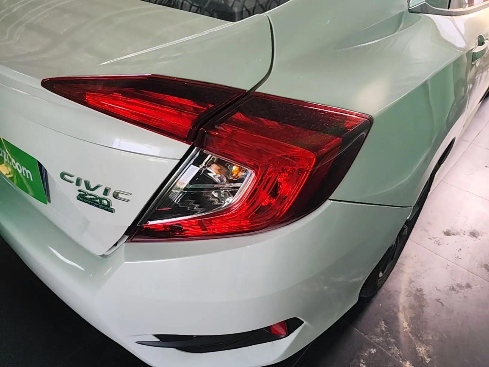 Honda Civic 2019 220TURBO CVT Dynamic Edition China VI — миниатюра 14