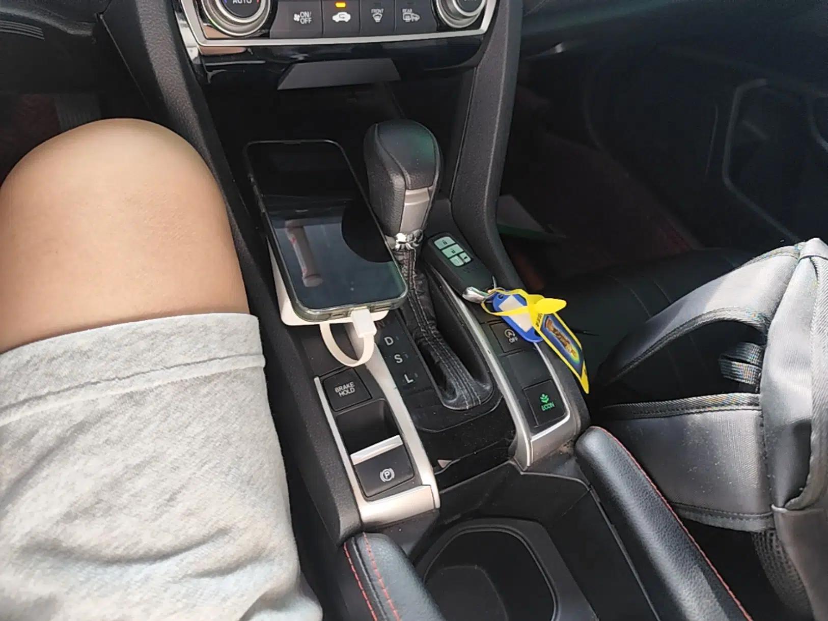 Honda Civic 2019 220TURBO CVT Dynamic Edition China VI — миниатюра 21