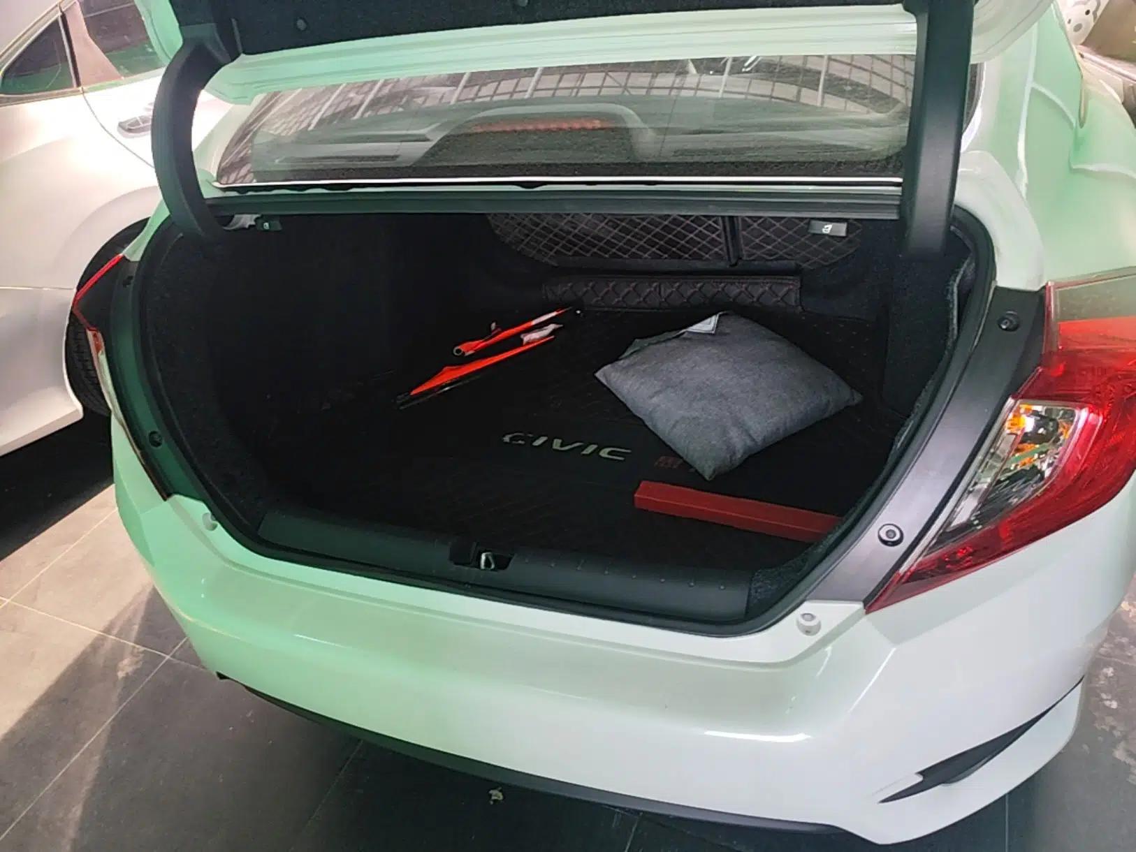 Honda Civic 2019 220TURBO CVT Dynamic Edition China VI — миниатюра 27