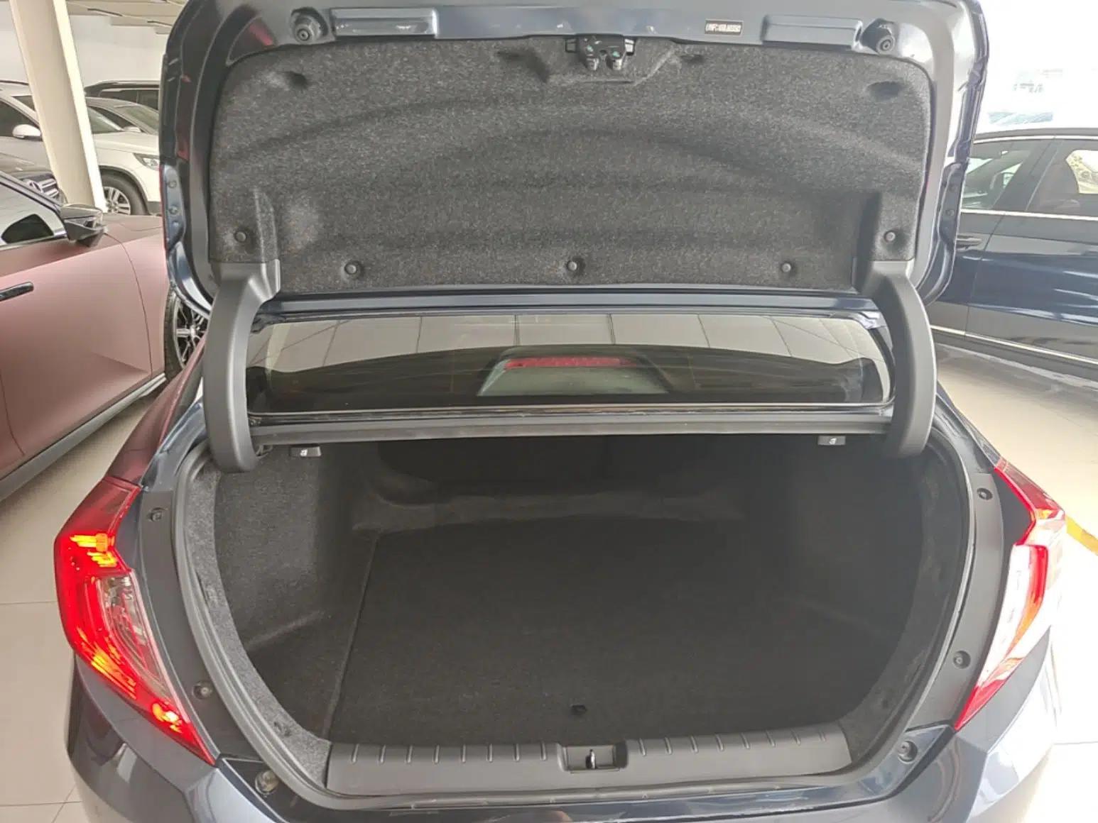 Honda Civic 2019 220TURBO CVT Dynamic Edition China VI — миниатюра 22
