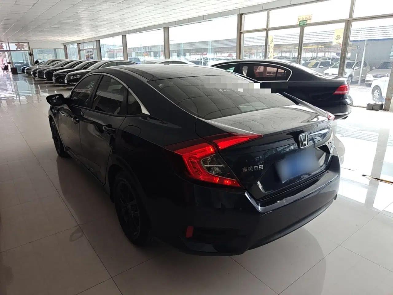 Honda Civic 2019 220TURBO CVT Dynamic Edition China VI — миниатюра 4