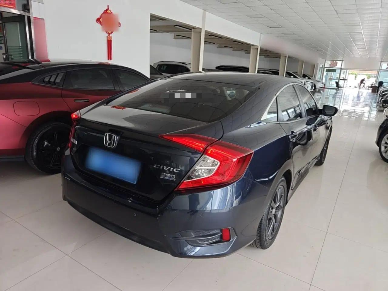 Honda Civic 2019 220TURBO CVT Dynamic Edition China VI — миниатюра 6