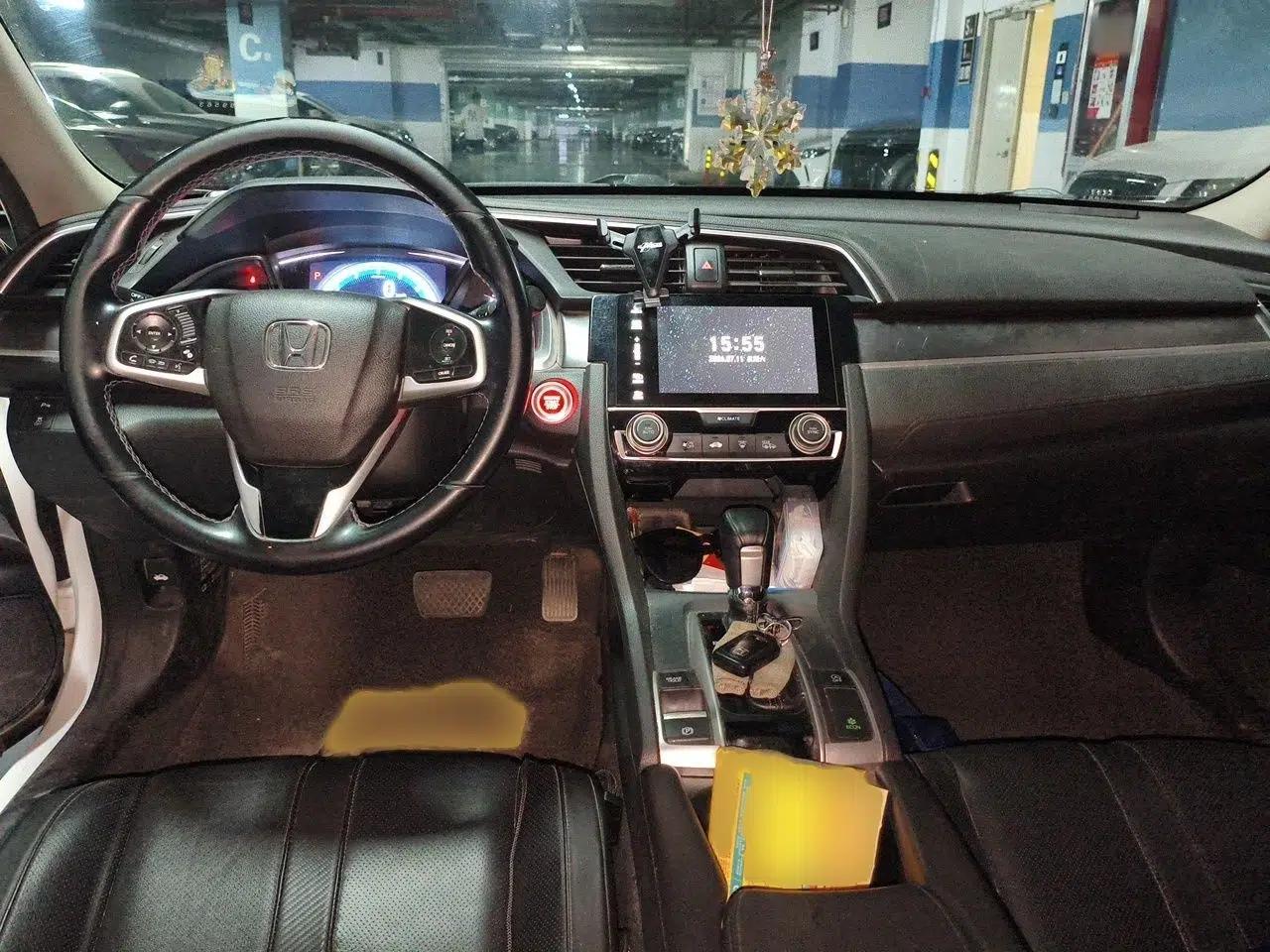 Honda Civic 2016 220TURBO CVT Prestige Edition — миниатюра 18