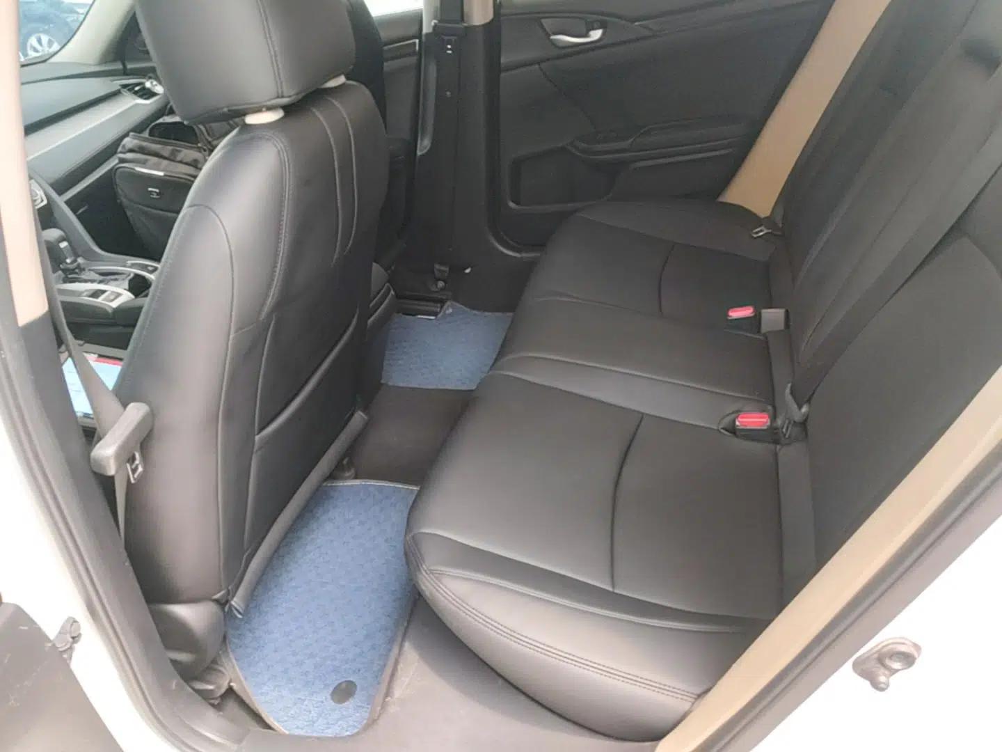 Honda Civic 2016 220TURBO CVT Luxury Edition — миниатюра 25