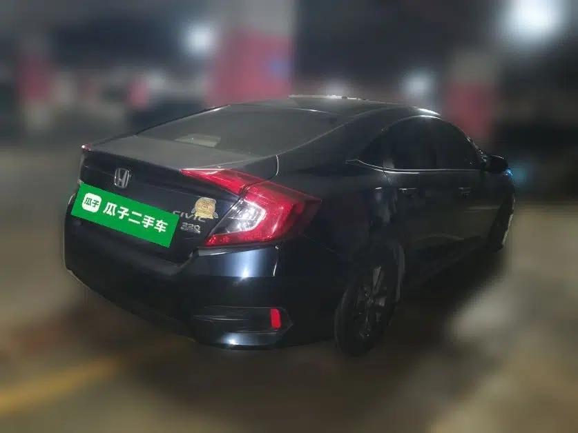Honda Civic 2019 220TURBO CVT Dynamic Edition China VI — миниатюра 6