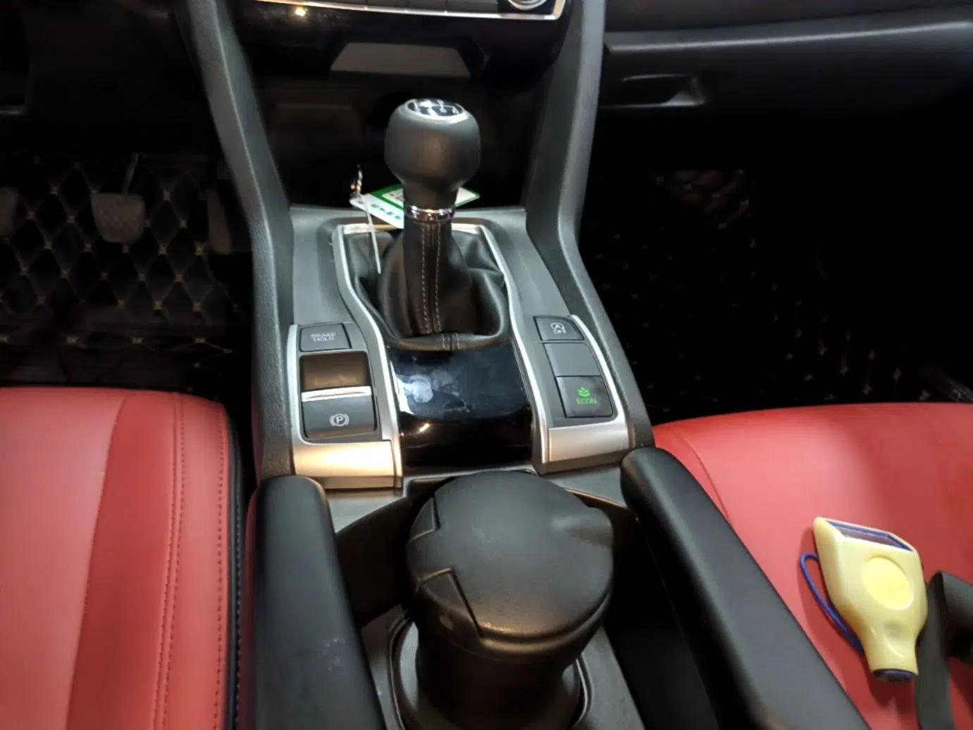 Honda Civic 2016 220TURBO Manual Luxury Edition — миниатюра 21