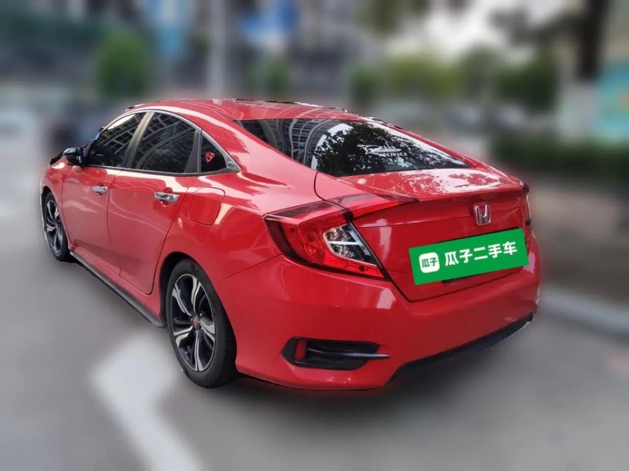 Honda Civic 2016 220TURBO CVT Prestige Edition — миниатюра 4