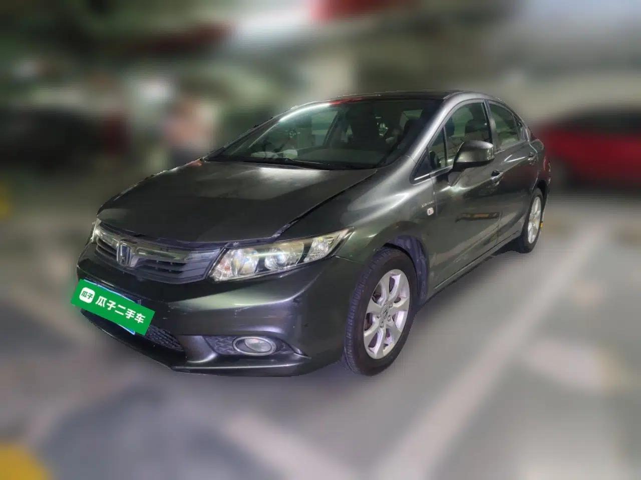 Honda Civic 2012 1.8L automatic comfort version — миниатюра 1