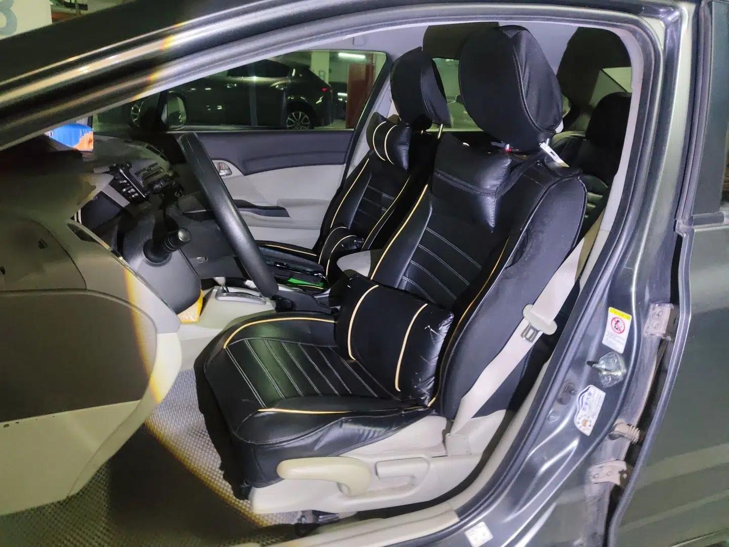 Honda Civic 2012 1.8L automatic comfort version — миниатюра 15
