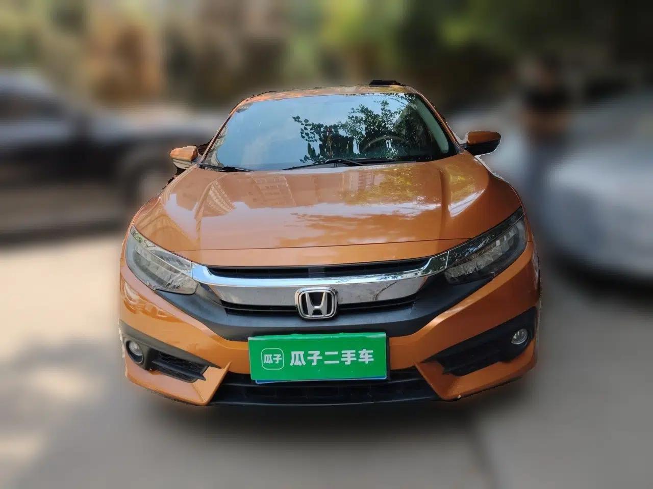 Honda Civic 2016 220TURBO CVT Prestige Edition — миниатюра 2
