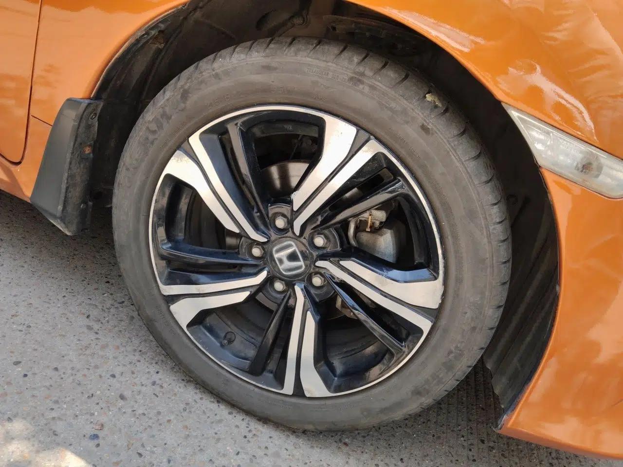 Honda Civic 2016 220TURBO CVT Prestige Edition — миниатюра 8