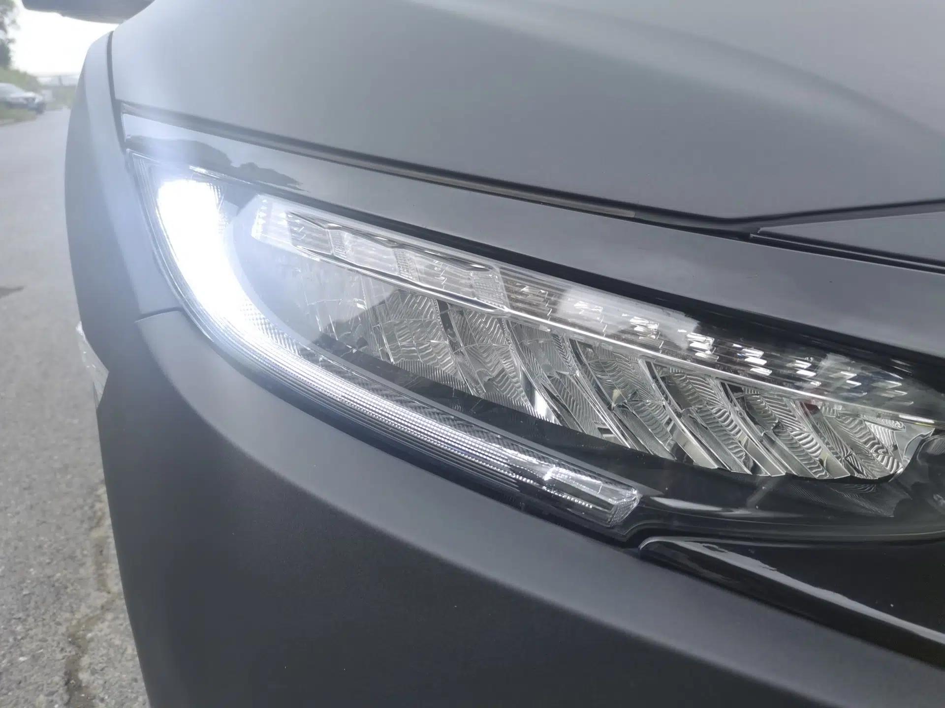 Honda Civic 2016 220TURBO CVT Prestige Edition — миниатюра 7