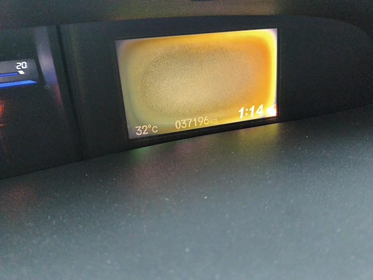 Honda Civic 2012 1.8L automatic comfort version — миниатюра 12