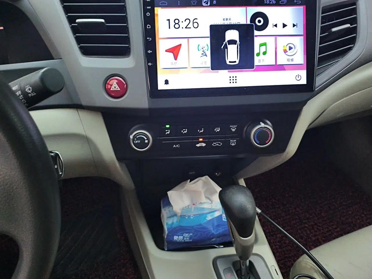 Honda Civic 2012 1.8L automatic comfort version — миниатюра 13