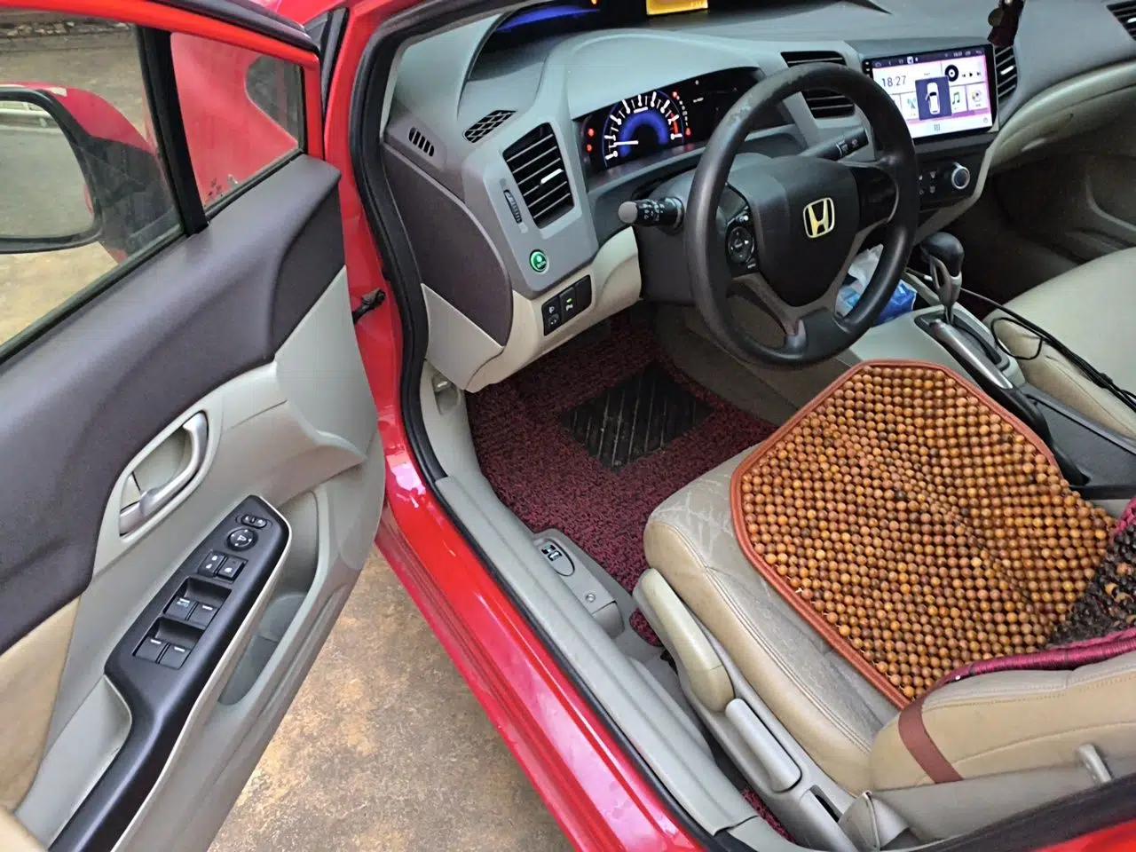 Honda Civic 2012 1.8L automatic comfort version — миниатюра 16