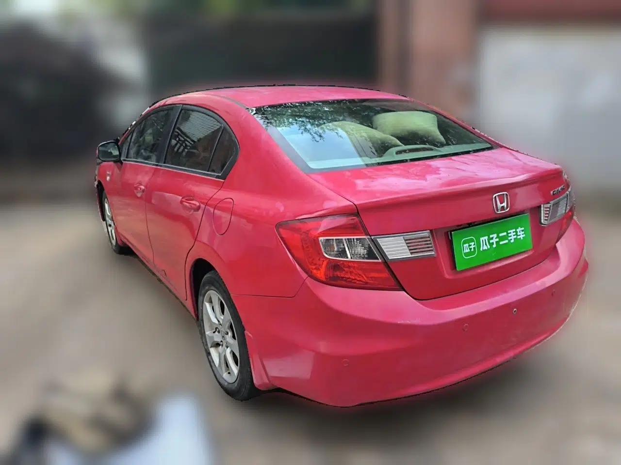 Honda Civic 2012 1.8L automatic comfort version — миниатюра 4