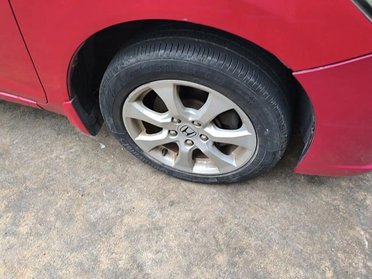 Honda Civic 2012 1.8L automatic comfort version — миниатюра 8