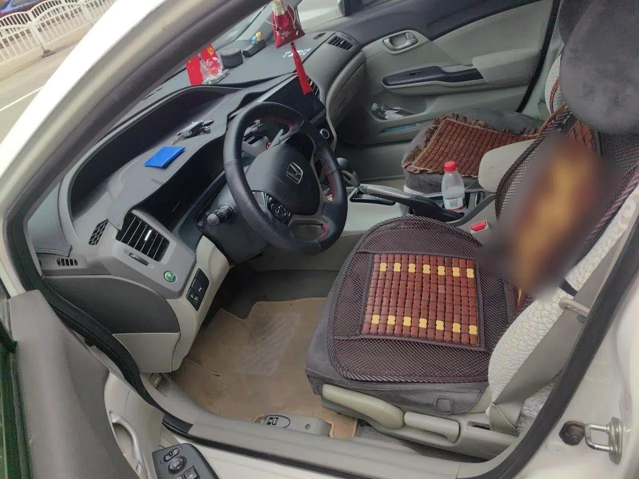 Honda Civic 2013 10th Anniversary 1.8L Automatic Comfort Version — миниатюра 15
