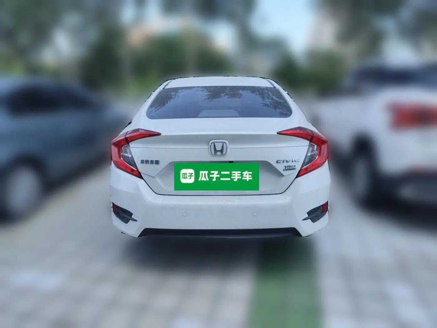 Honda Civic 2016 180TURBO CVT Comfort Version — миниатюра 5